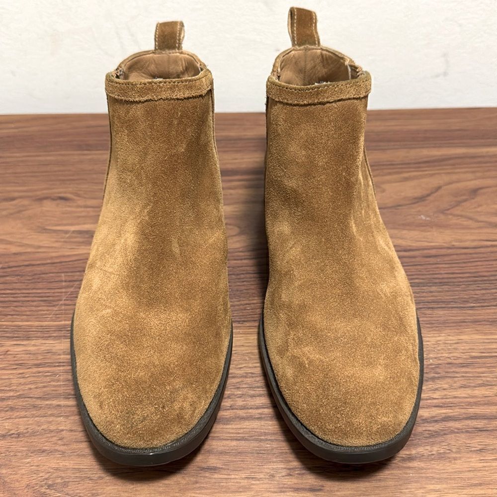 Ugg Mcclaire Chestnut Suede Ankle Boots. Size 9.